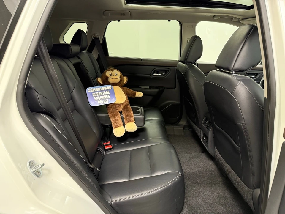 2022 Nissan Rogue - Image 26 of 31
