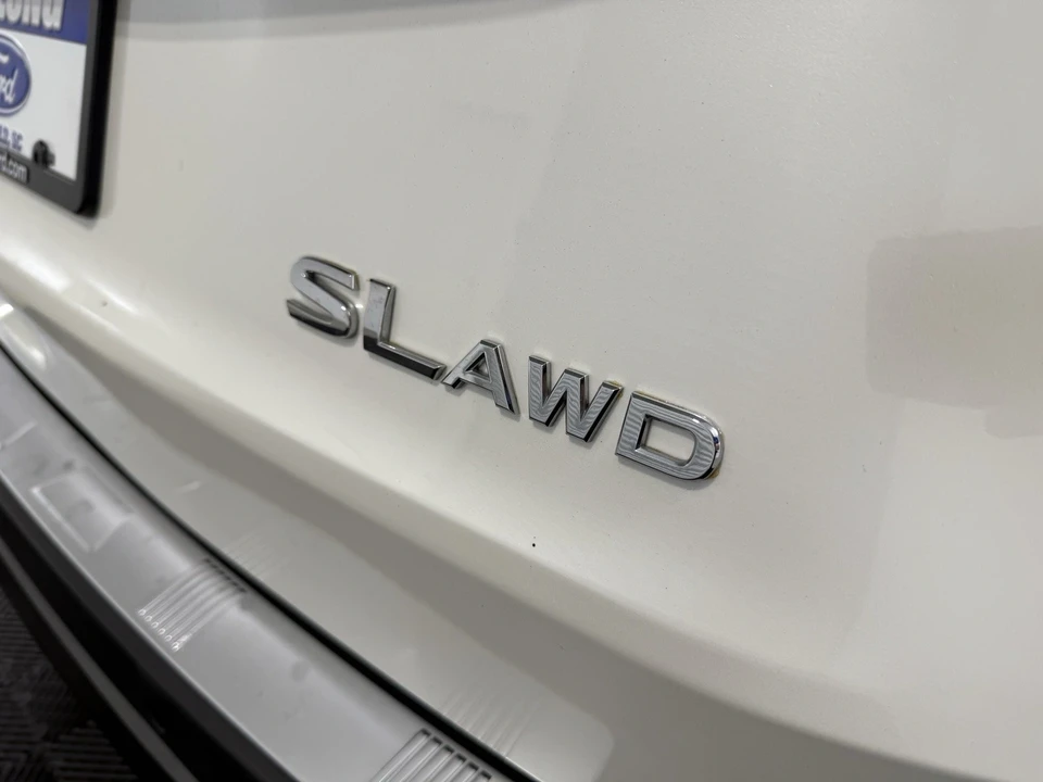 2022 Nissan Rogue - Image 9 of 12