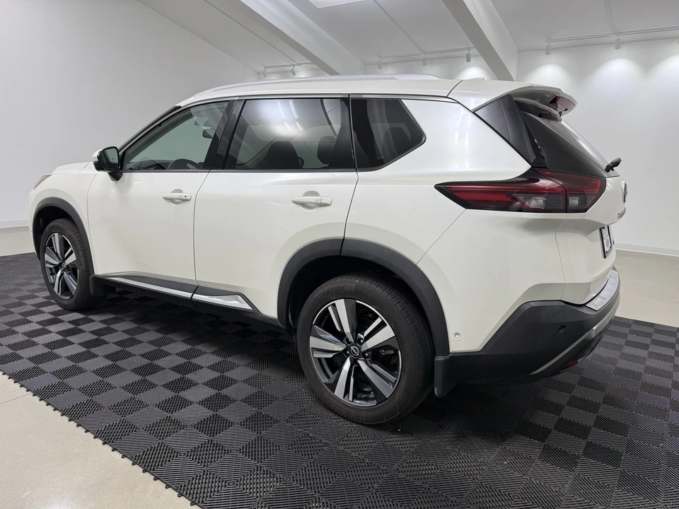 2022 Nissan Rogue - Image 5 of 12