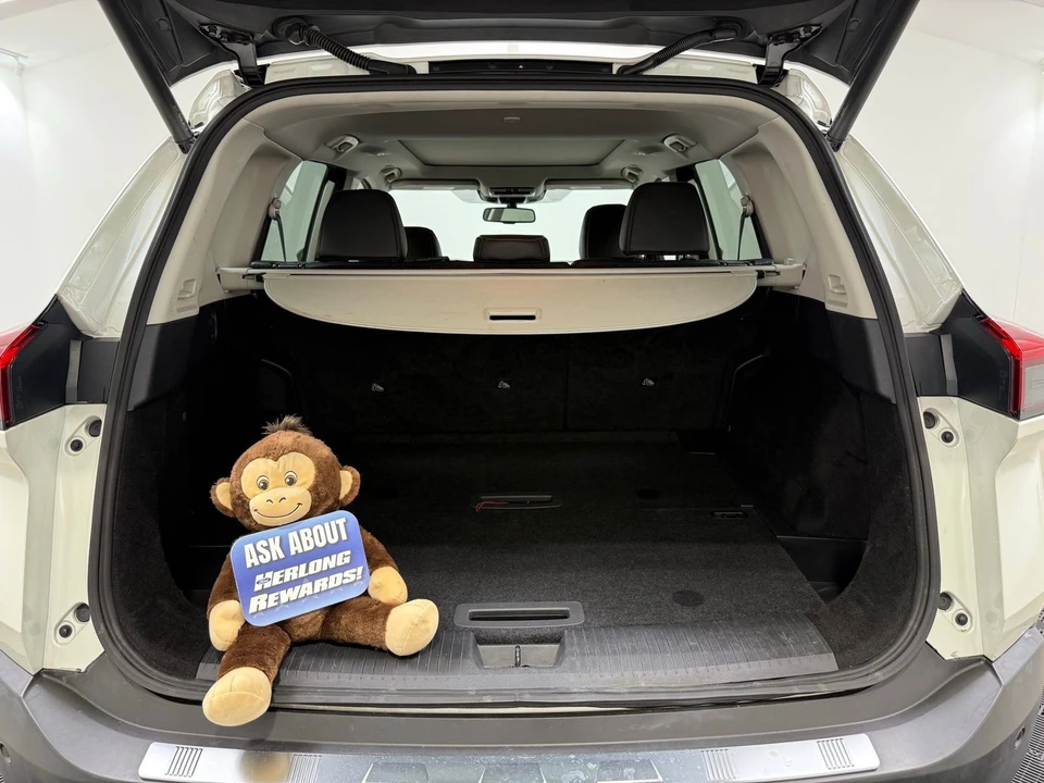 2022 Nissan Rogue - Image 9 of 21