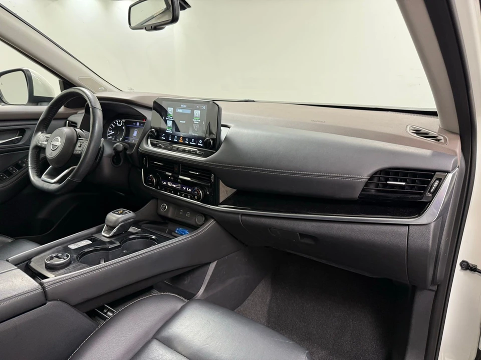 2022 Nissan Rogue - Image 29 of 31