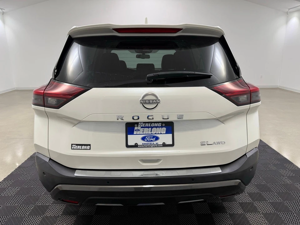 2022 Nissan Rogue - Image 7 of 31