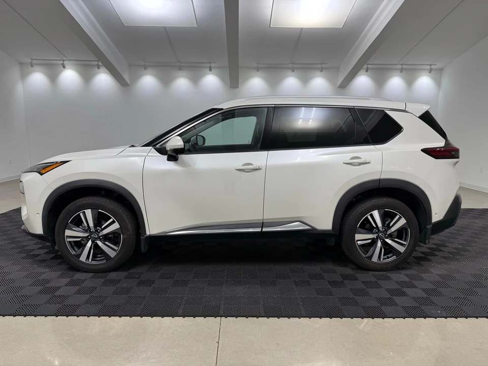 2022 Nissan Rogue - Image 5 of 21