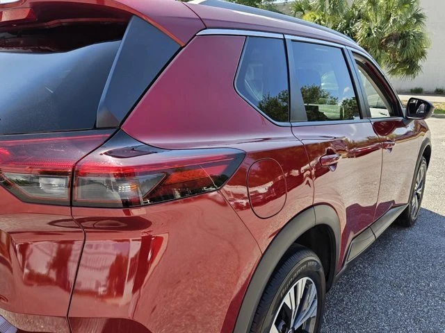 2022 Nissan Rogue - Image 13 of 20