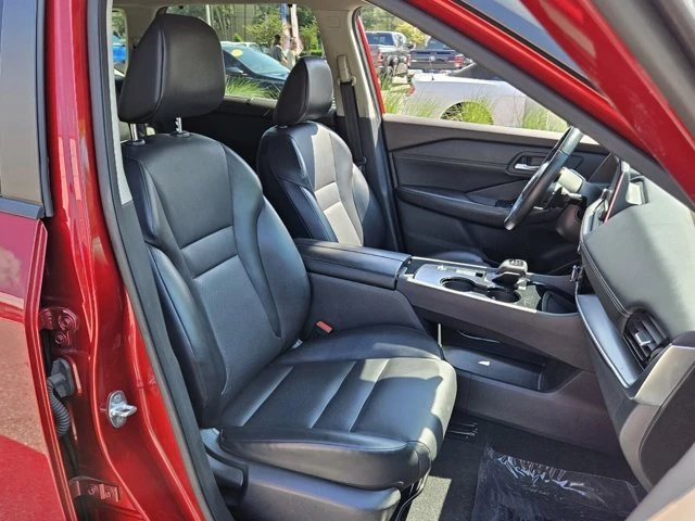 2022 Nissan Rogue - Image 18 of 20