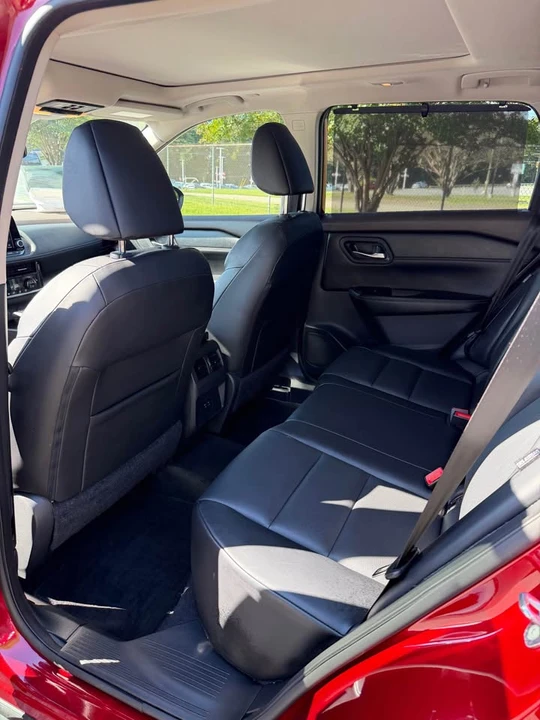 2022 Nissan Rogue - Image 4 of 10