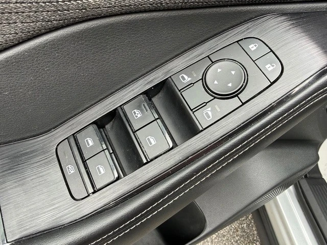 2022 Nissan Rogue - Image 12 of 12