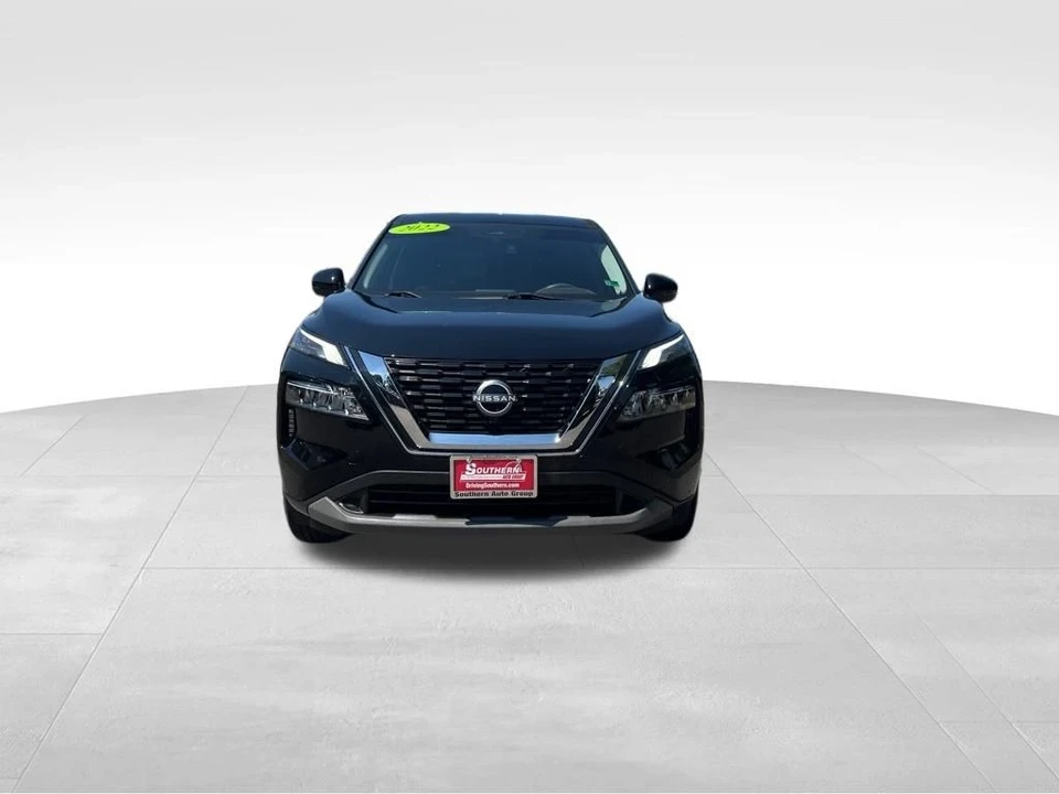 2022 Nissan Rogue - Image 10 of 12