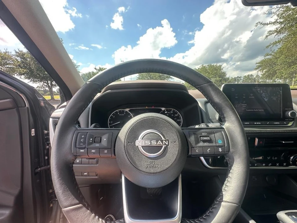 2022 Nissan Rogue - Image 8 of 21