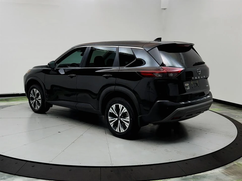 2022 Nissan Rogue - Image 7 of 21