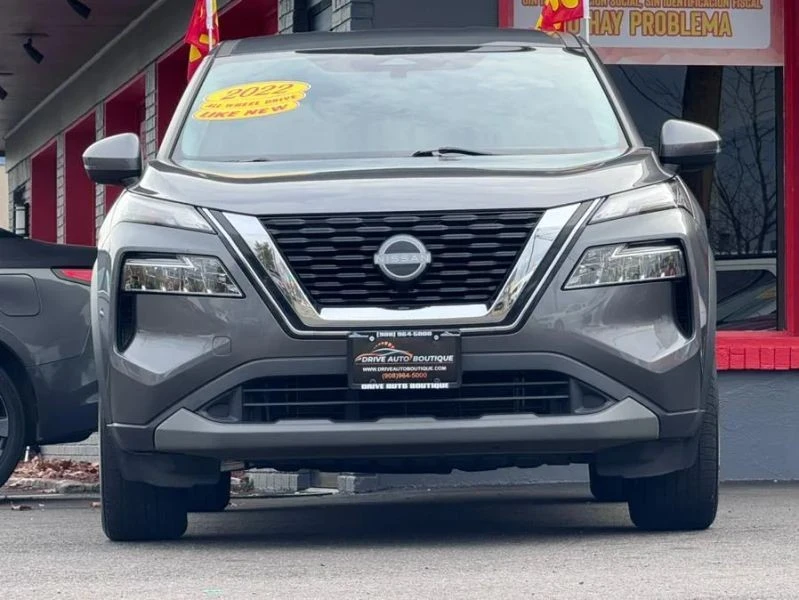 2022 Nissan Rogue - Image 2 of 12