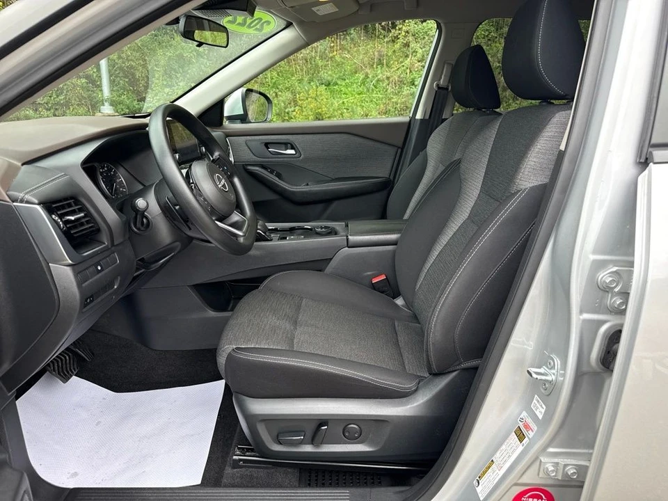 2022 Nissan Rogue - Image 10 of 12