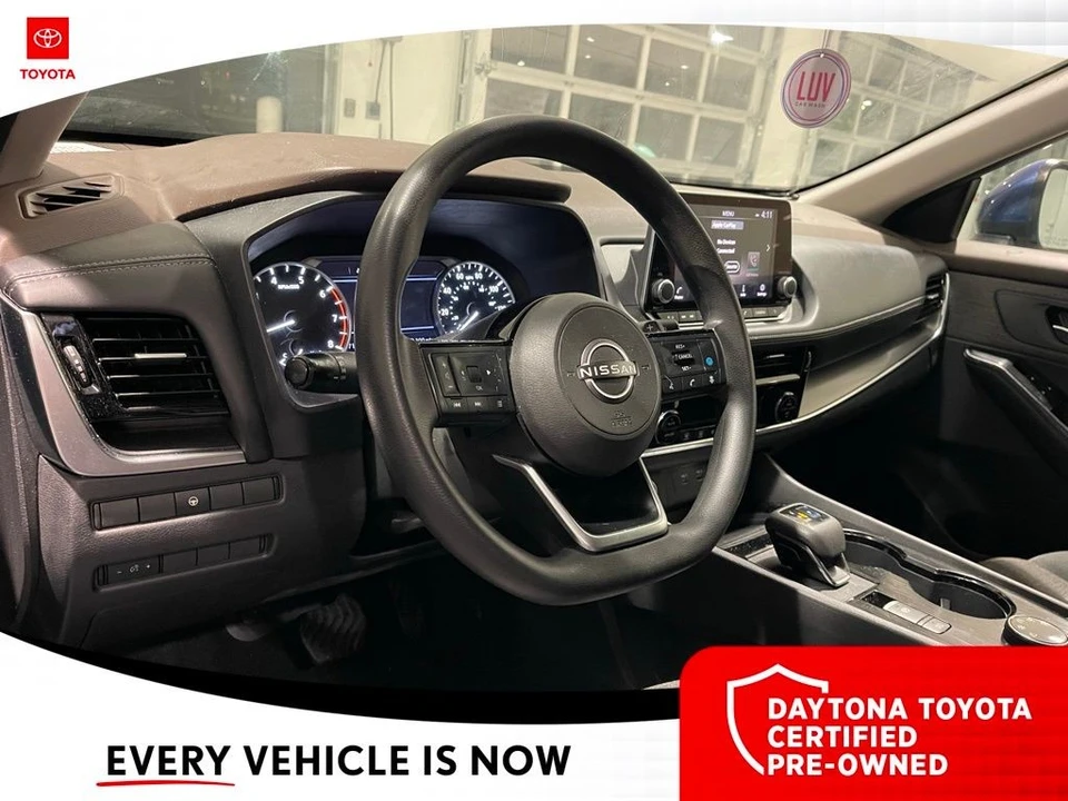 2022 Nissan Rogue - Image 5 of 10
