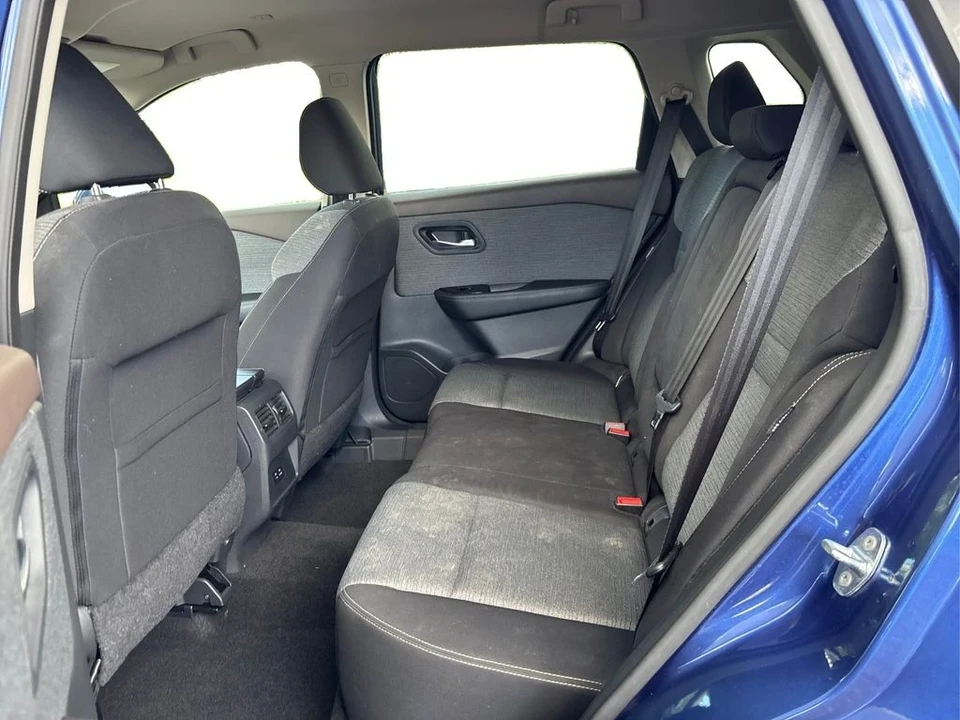 2022 Nissan Rogue - Image 10 of 12