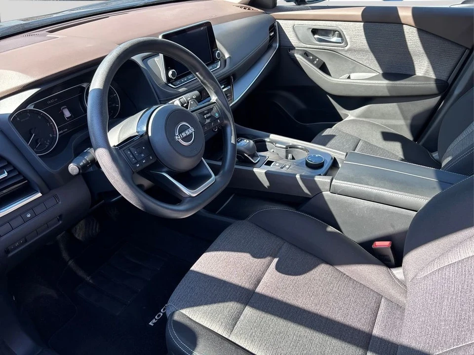 2022 Nissan Rogue - Image 9 of 12