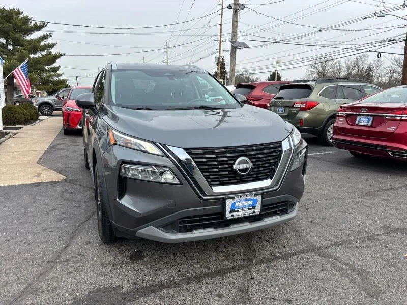 2022 Nissan Rogue - Image 10 of 12