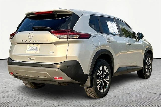 2022 Nissan Rogue - Image 2 of 19