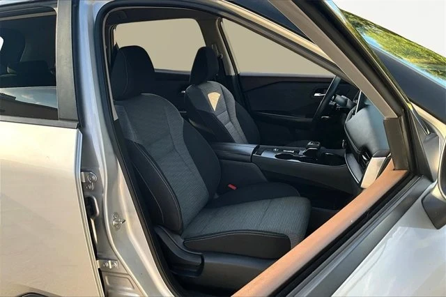 2022 Nissan Rogue - Image 7 of 19