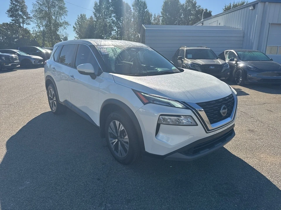 2022 Nissan Rogue - Image 4 of 6