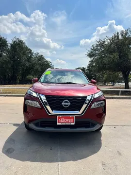2022 Nissan Rogue SV Sport Utility 4D