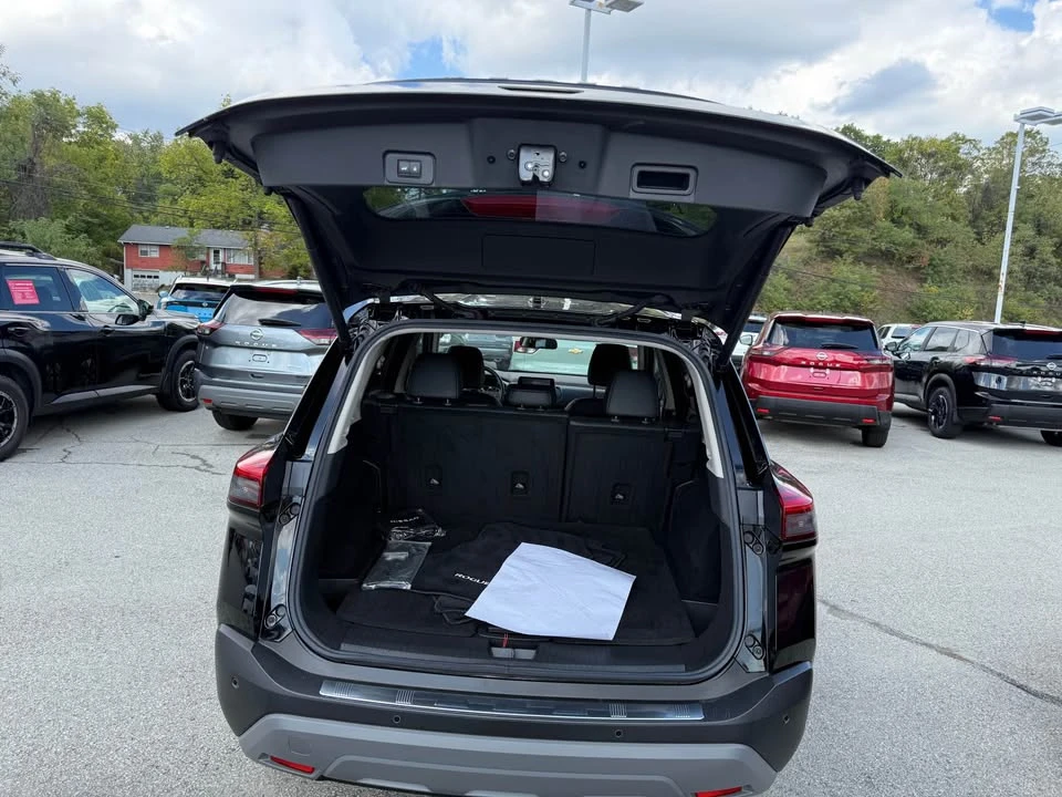 2022 Nissan Rogue - Image 6 of 13