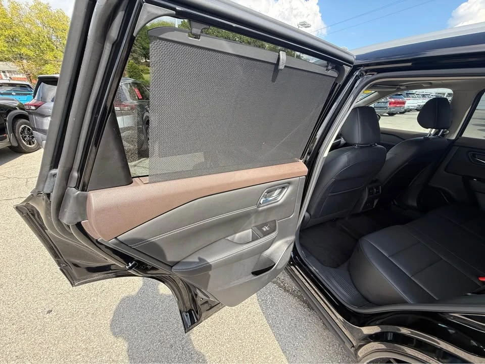 2022 Nissan Rogue - Image 11 of 13