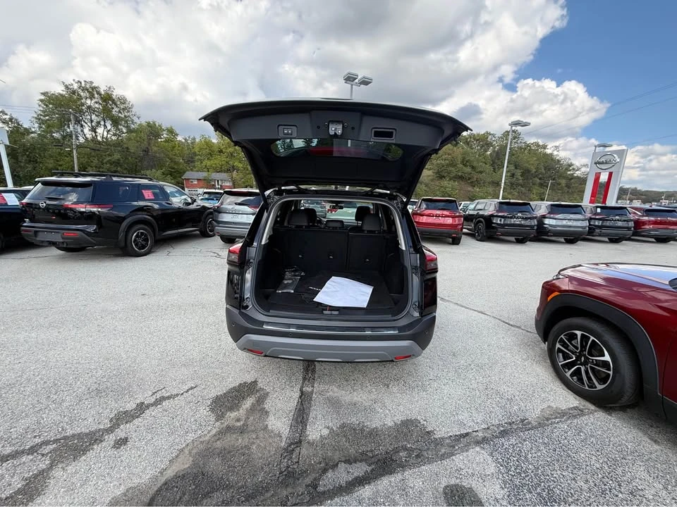 2022 Nissan Rogue - Image 5 of 13