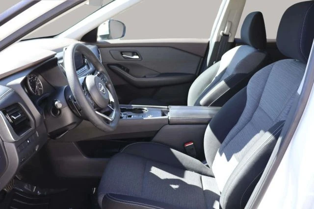 2022 Nissan Rogue - Image 17 of 21