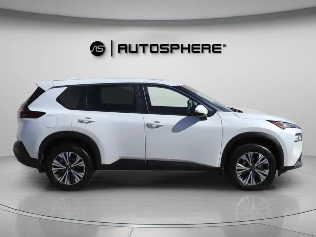 2022 Nissan Rogue - Image 11 of 21