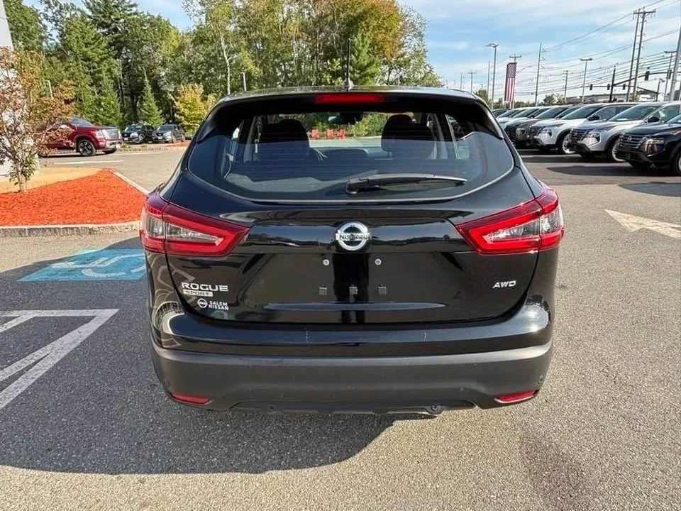 2022 Nissan Rogue - Image 4 of 17