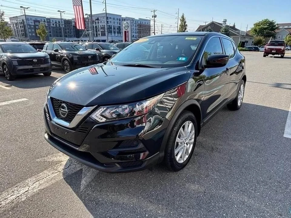 2022 Nissan Rogue - Image 7 of 17