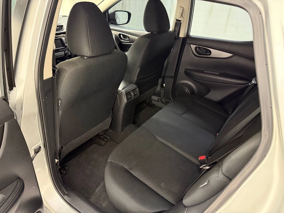 2022 Nissan Rogue - Image 30 of 31
