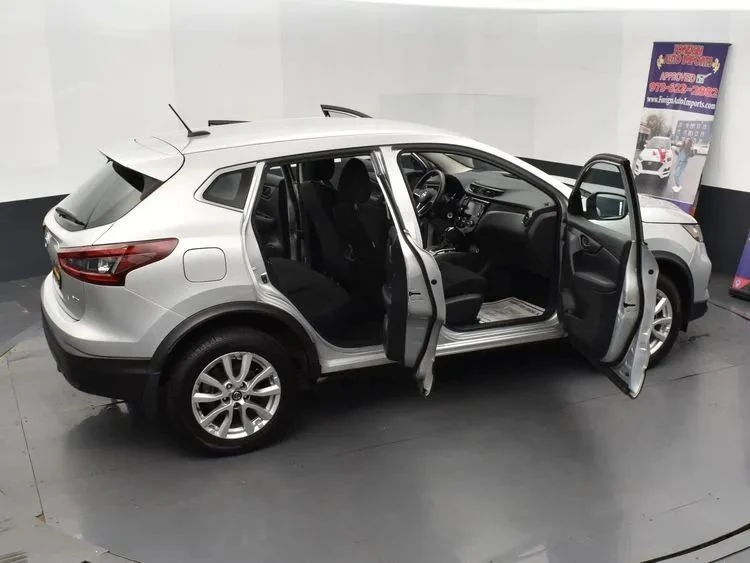 2022 Nissan Rogue - Image 6 of 12