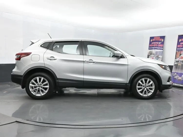 2022 Nissan Rogue - Image 4 of 12
