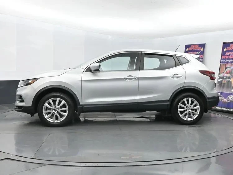 2022 Nissan Rogue - Image 5 of 12