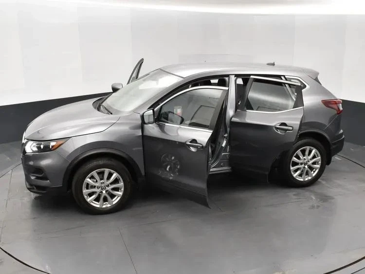 2022 Nissan Rogue - Image 7 of 12