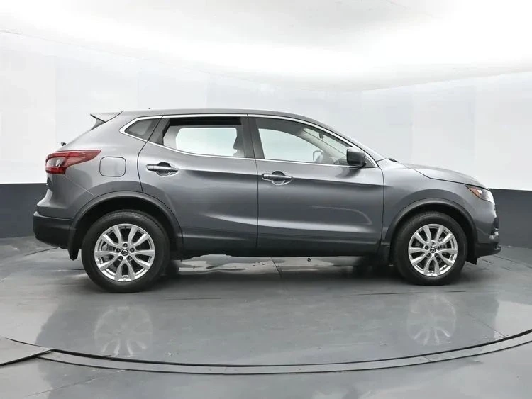 2022 Nissan Rogue - Image 4 of 12