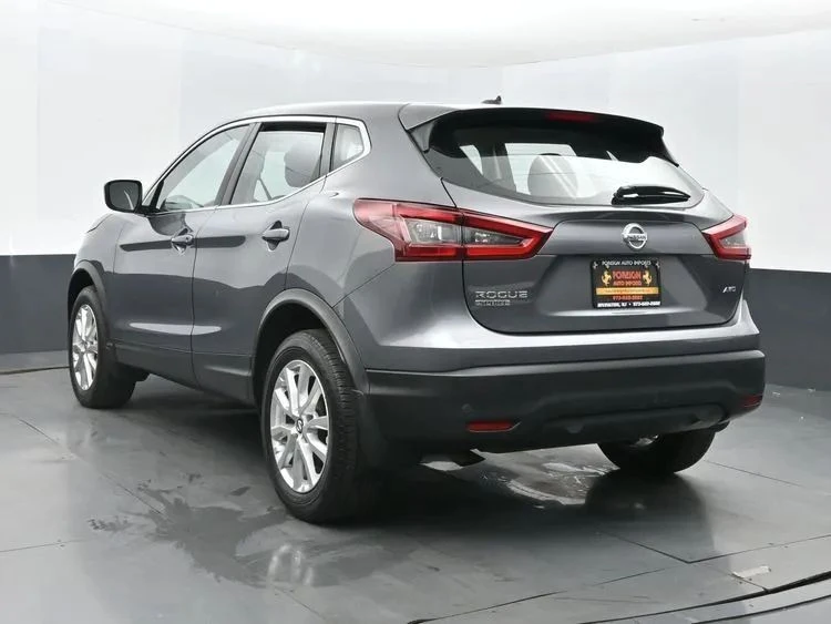2022 Nissan Rogue - Image 9 of 12