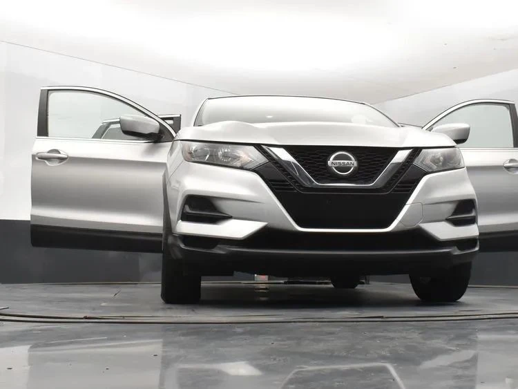 2022 Nissan Rogue - Image 11 of 12