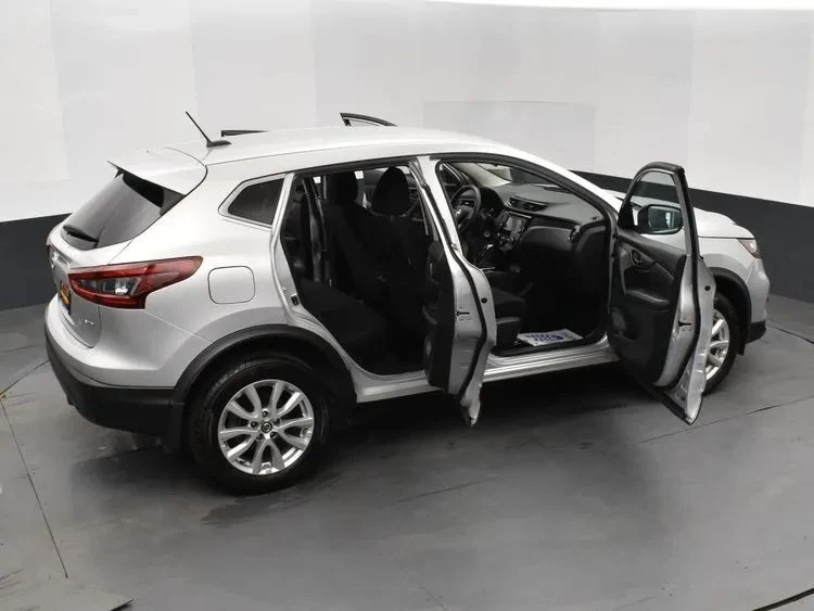 2022 Nissan Rogue - Image 6 of 12
