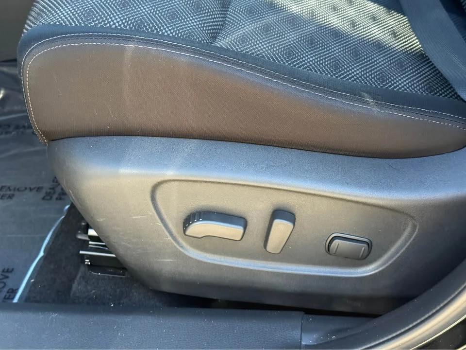 2022 Nissan Rogue - Image 11 of 14