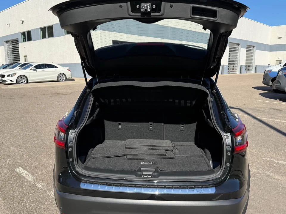 2022 Nissan Rogue - Image 6 of 14