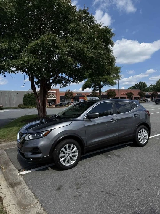2022 Nissan Rogue - Image 11 of 14