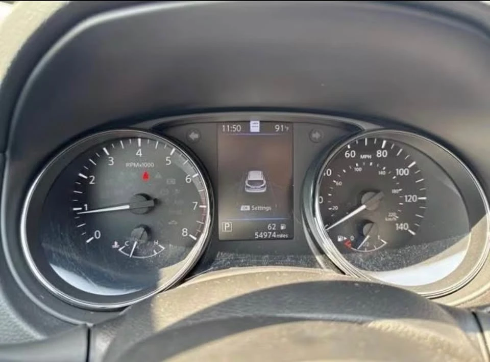 2022 Nissan Rogue - Image 7 of 18