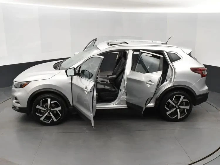 2022 Nissan Rogue - Image 7 of 12