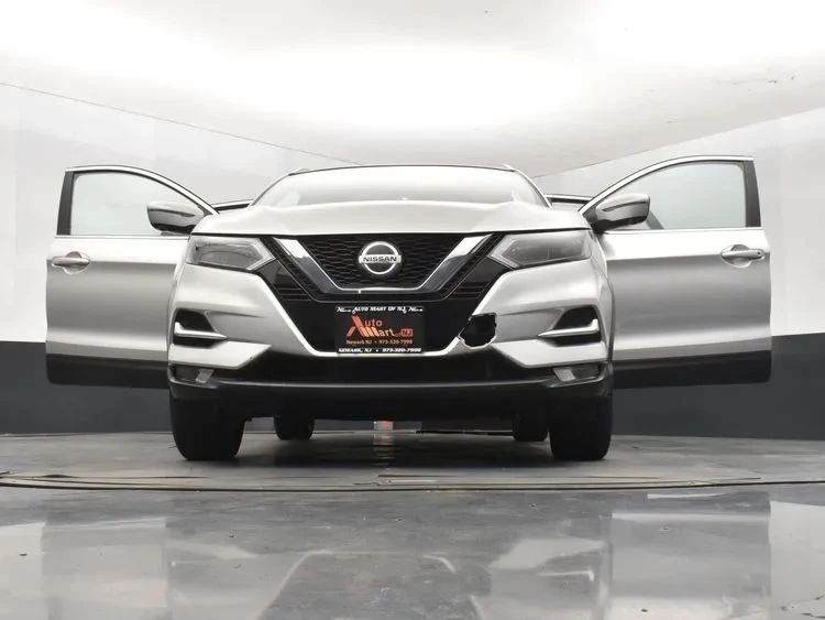 2022 Nissan Rogue - Image 11 of 12