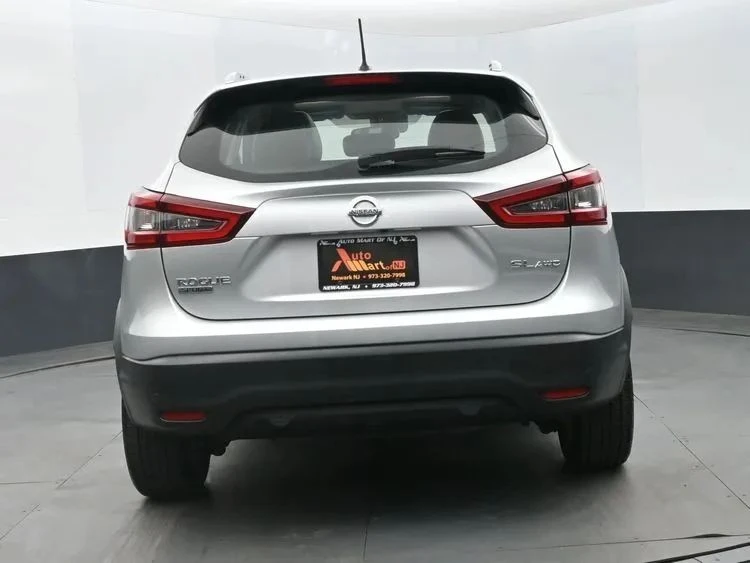 2022 Nissan Rogue - Image 8 of 12