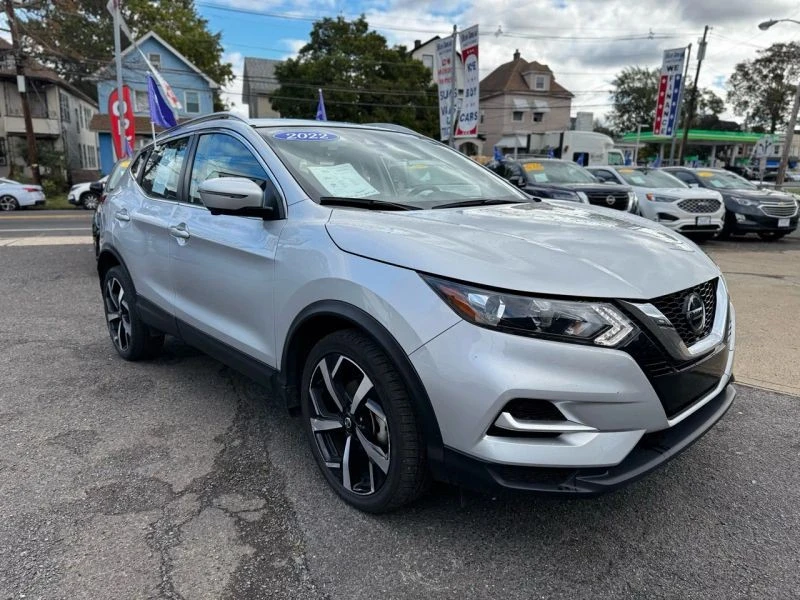 2022 Nissan Rogue - Image 5 of 12
