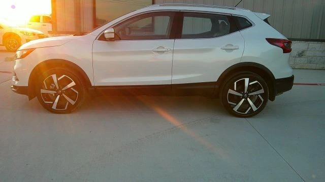 2022 Nissan Rogue - Image 5 of 21