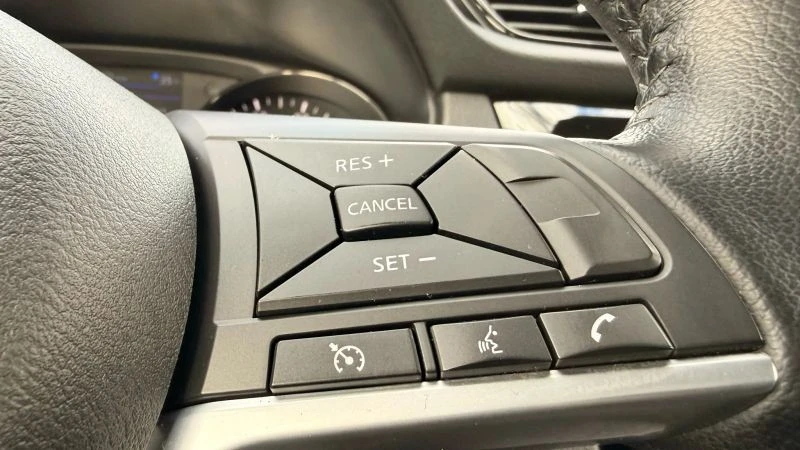 2022 Nissan Rogue - Image 10 of 12